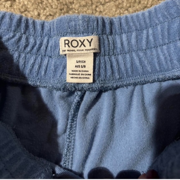 Roxy Women's Shorts - Picture 5 of 5